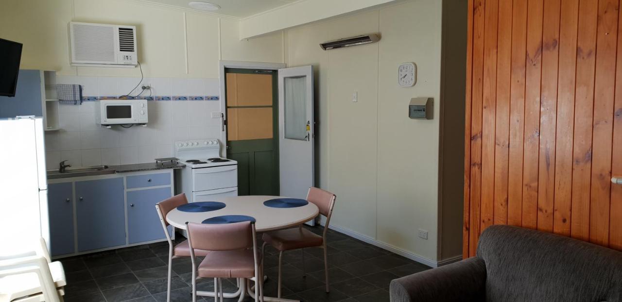 Modra'S Apartments Tumby Bay Экстерьер фото