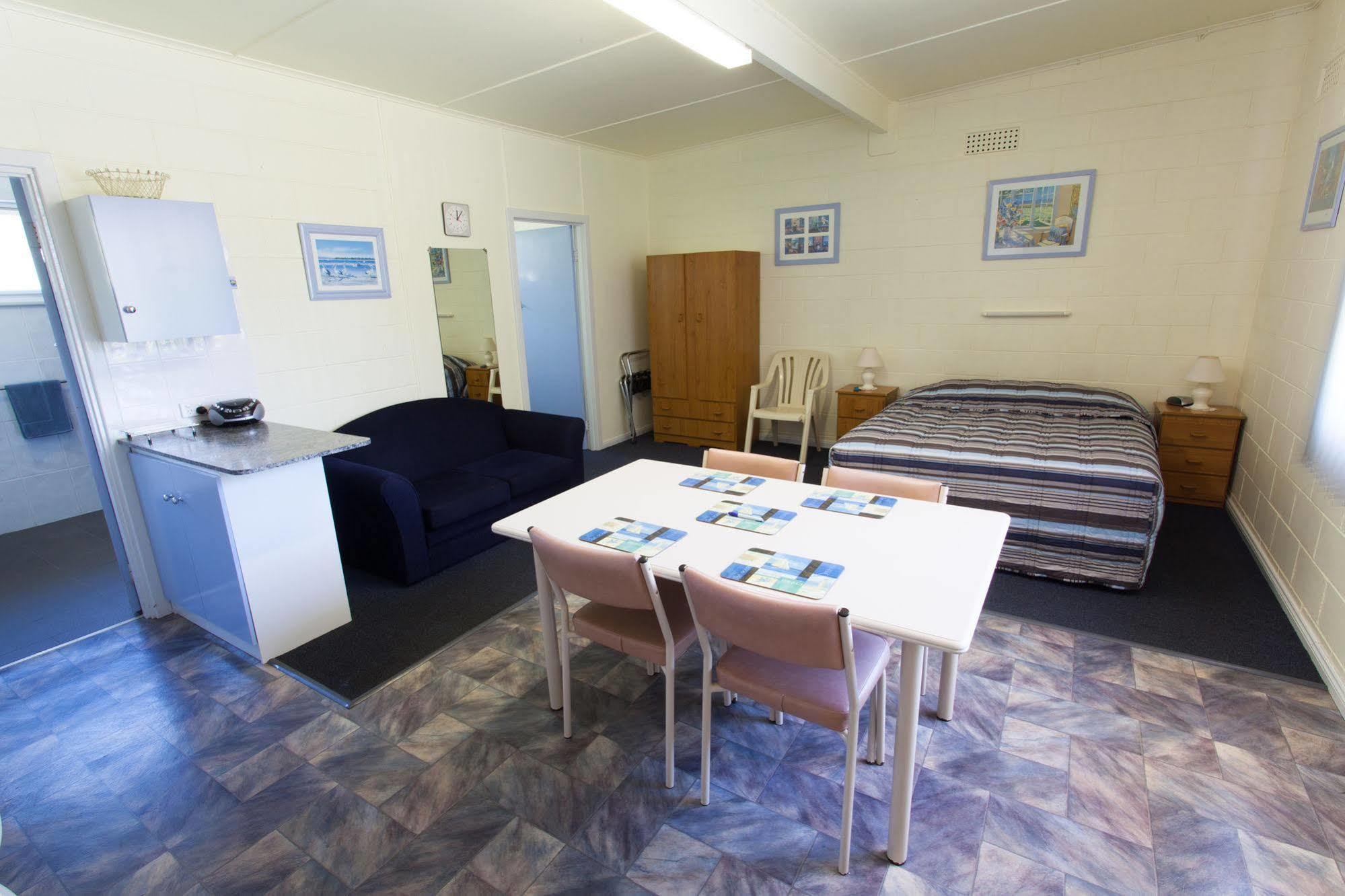 Modra'S Apartments Tumby Bay Экстерьер фото
