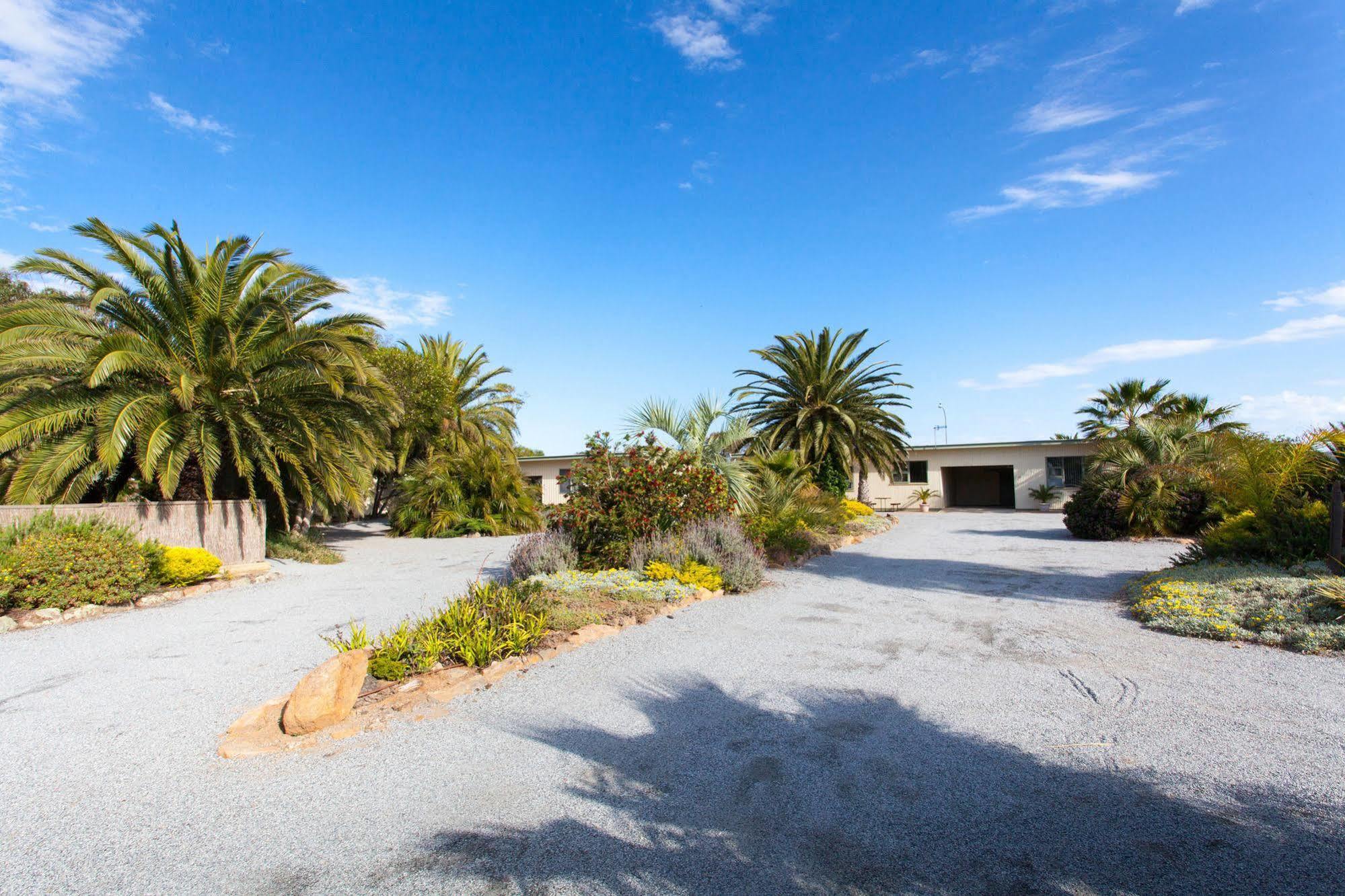 Modra'S Apartments Tumby Bay Экстерьер фото